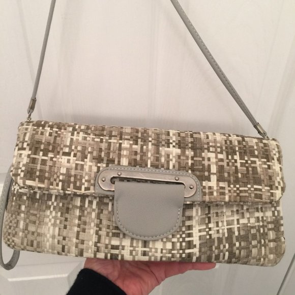 Mellow World gray and taupe straw crossbody/ wrist - Picture 2 of 6